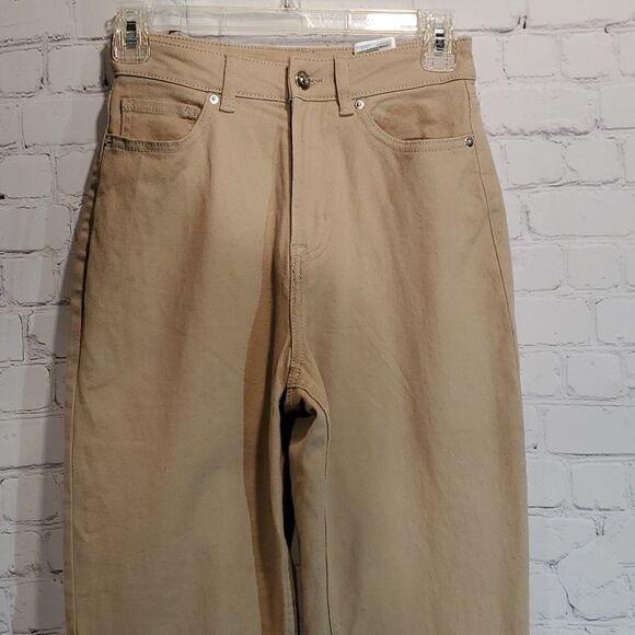 Divided tan high waist jeans NWT size 2 - Picture 2 of 8